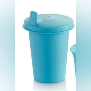 Tupperware  Kids Bell Tumbler and seal New